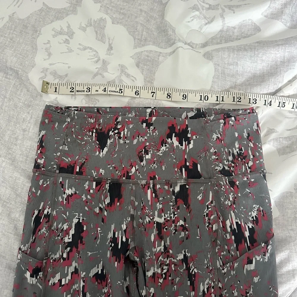 Lululemon Leggings Women’s 6 Gray Fast and Free High Rise Floral Flux 25” Tight